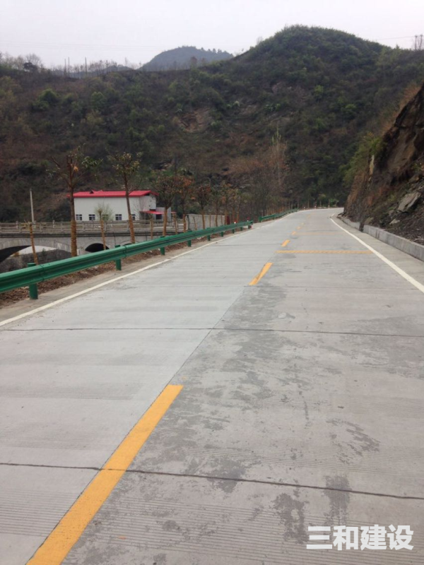 红（石河）顺（水）公路